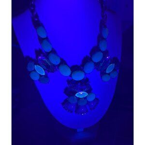 J.Crew Bib Necklace Glows Under Black Light Green Mauve Clear Gold Tone 18"